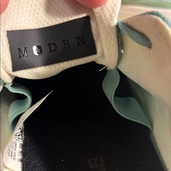 Converse Women's Light Green Sneakers Modrn - Picture 8 of 9